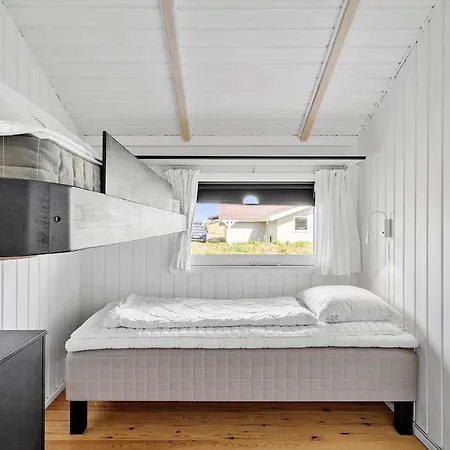 605-hvide-sande-arvidvej-368 * Bjerregård